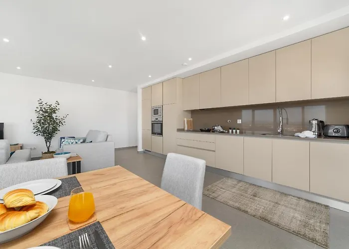 Views Aa - By Sch 公寓