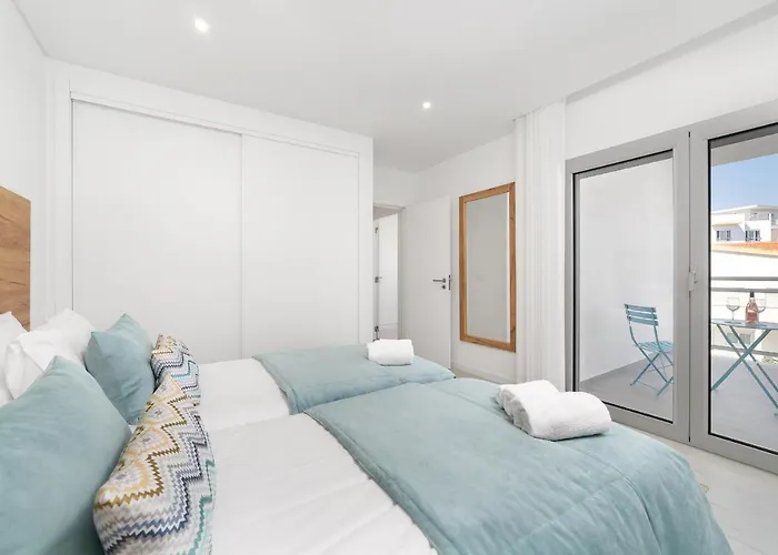 公寓 Views Aa - By Sch